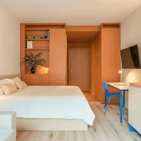 Kora Lluna Hotel Valence