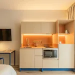 Kora Lluna Hotel